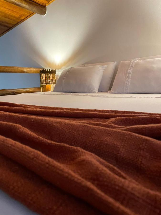 Lobo Guara Hospedagem Loft Алту-Параїзу-ді-Гояс Екстер'єр фото